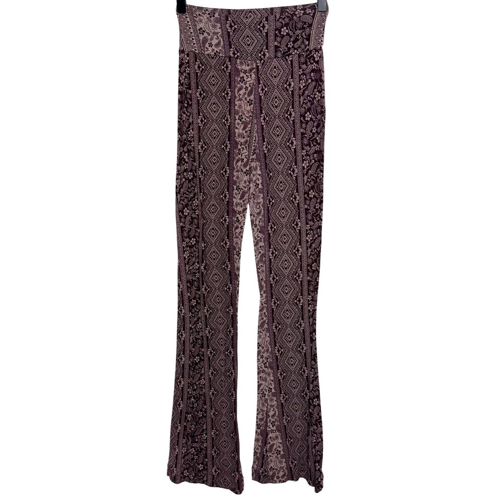 Charlotte Russe Purple Paisley Patterned Flare Leggings Pants Size XS